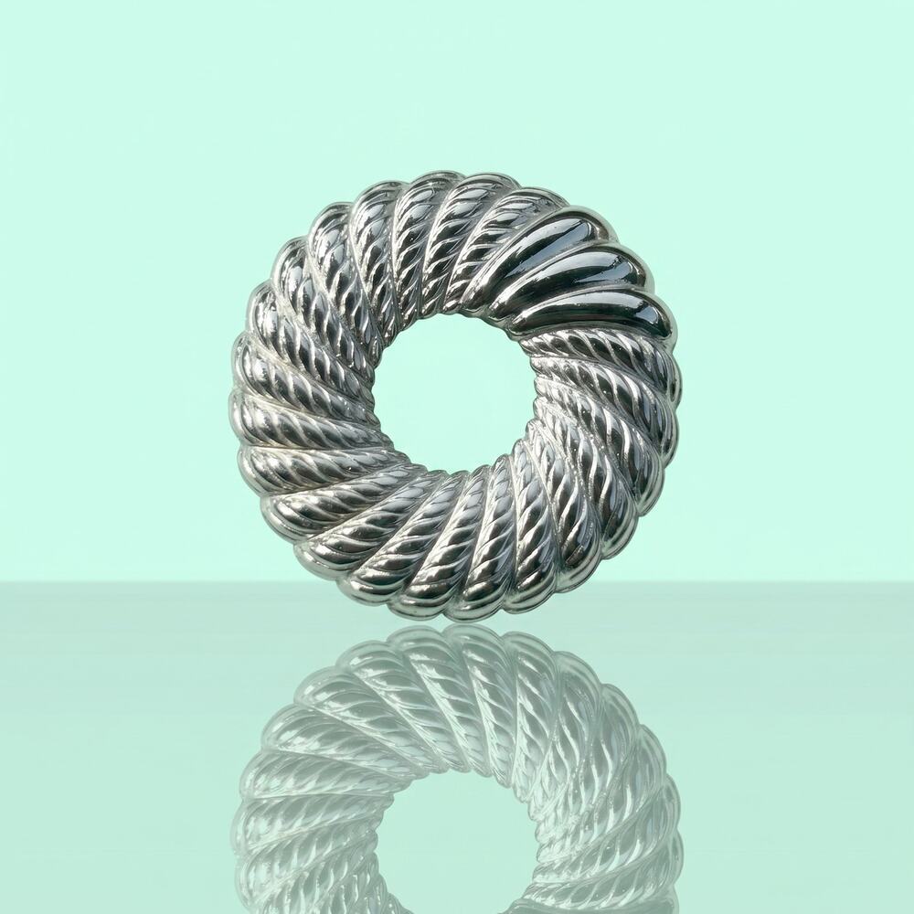 Vintage Monet Signed Silver-Tone Wreath Brooch Round Pin | Mid-Century Jewelry